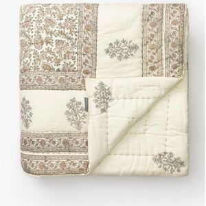 Elegant Cream and Brown Floral Quilt